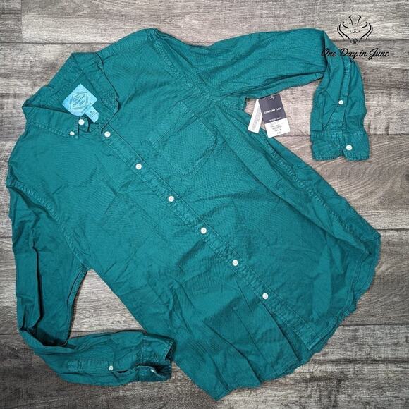 St. John's Bay Oxfored Comfort Flex Button Down Shirt Size M - Picture 1 of 5
